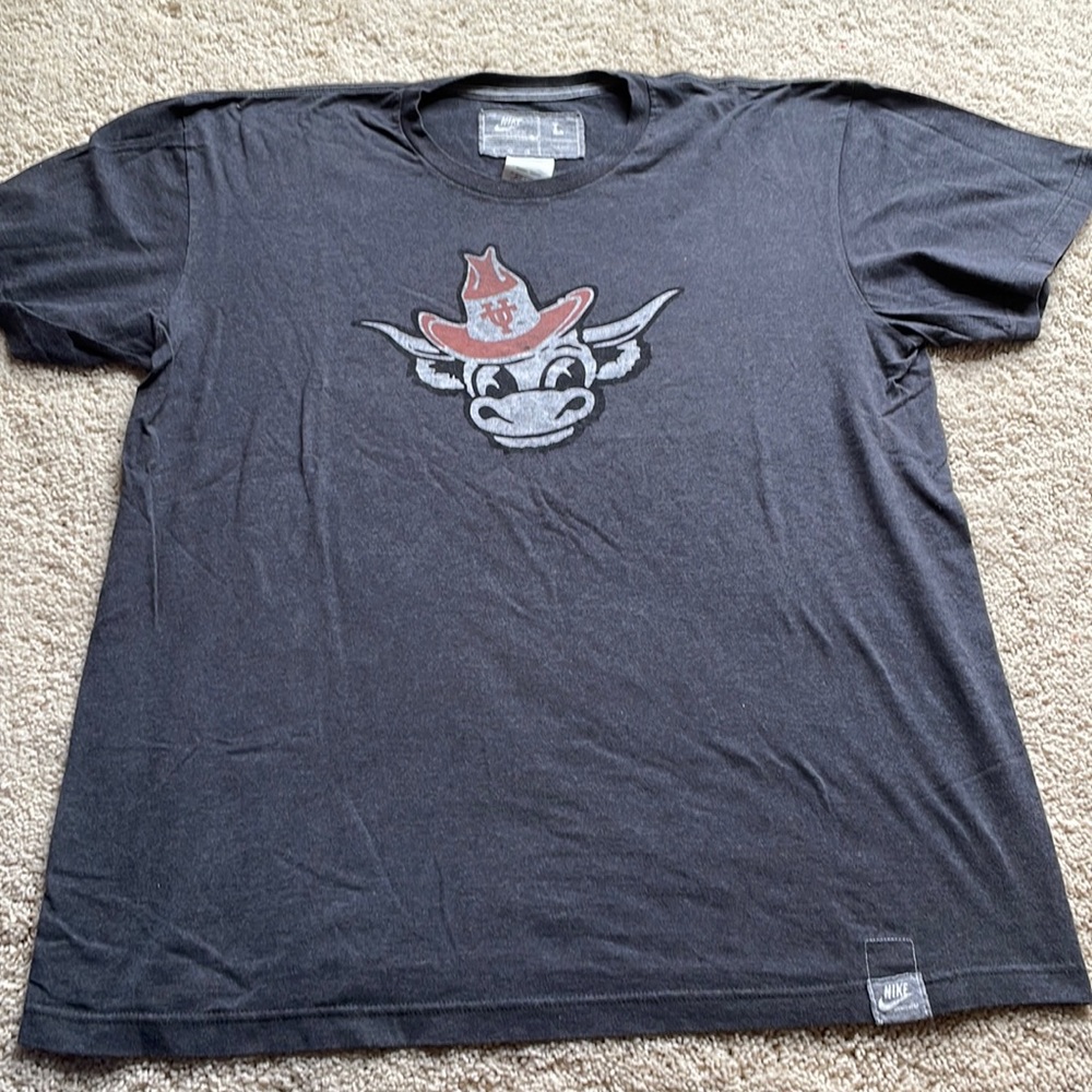 Nike Mens size Large short sleeve shirt